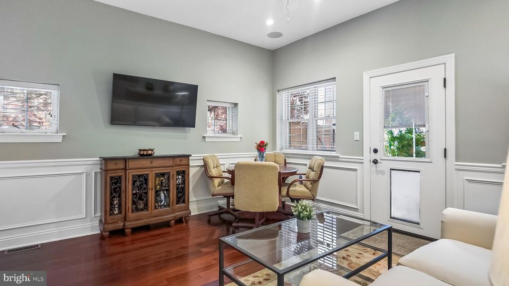 1510 BAINBRIDGE ST, PHILADELPHIA, PA 19146 — photo 5