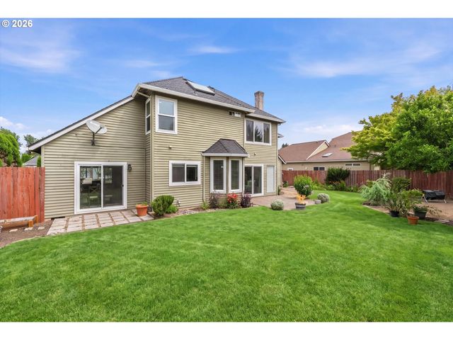 807 ALICIA Ct, West Linn, OR 97068