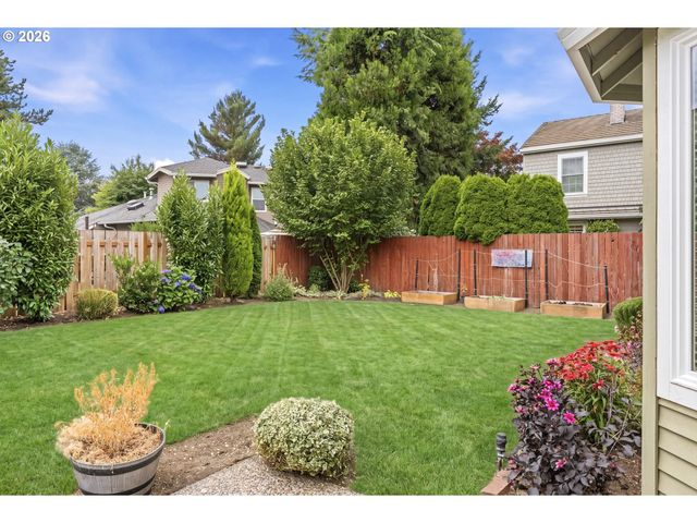 807 ALICIA Ct, West Linn, OR 97068