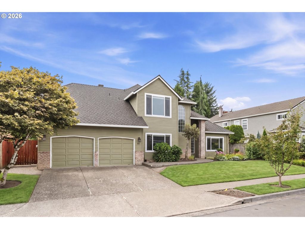 807 ALICIA Ct, West Linn, OR 97068