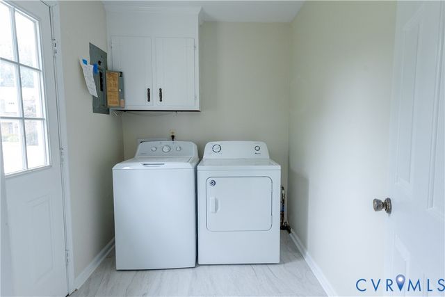3830 Perthshire Ln, Colonial Heights, VA 23834