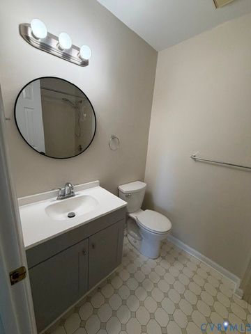 3830 Perthshire Ln, Colonial Heights, VA 23834