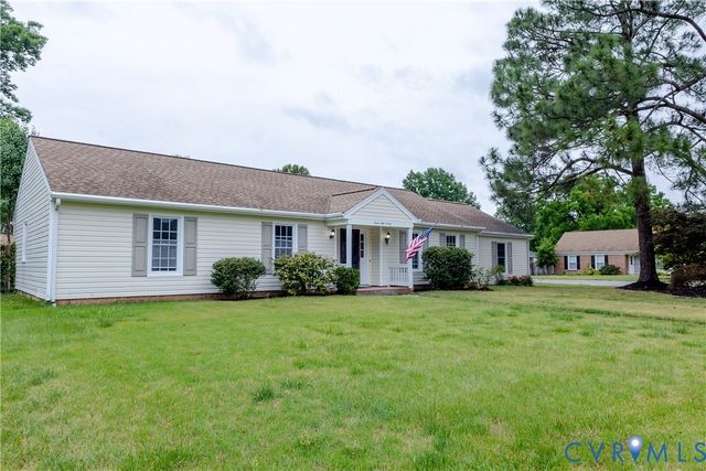 3830 Perthshire Ln, Colonial Heights, VA 23834