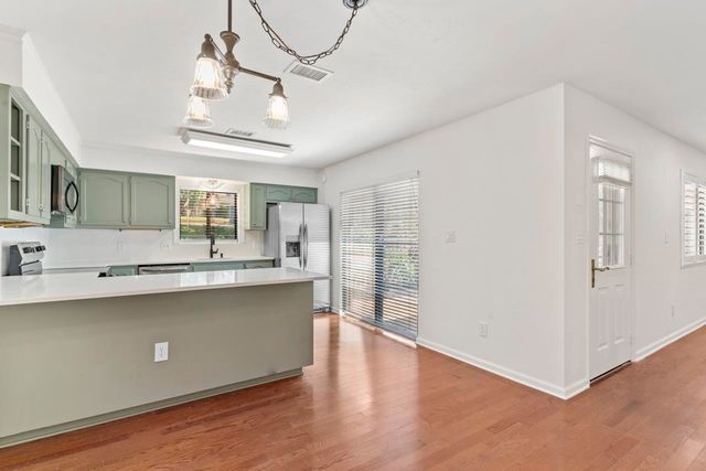 3219 Thomasville Rd Apt 19B, Tallahassee, FL 32308