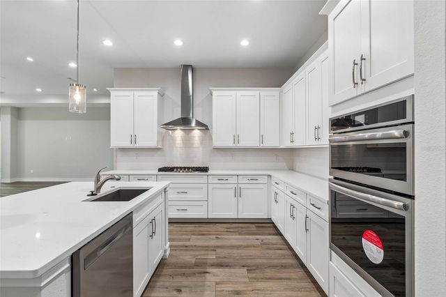 4779 MAJESTIC HILLS LOOP, Brooksville, FL 34601
