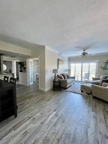 4907 Midtown Lane 1211, Palm Beach Gardens, FL 33418