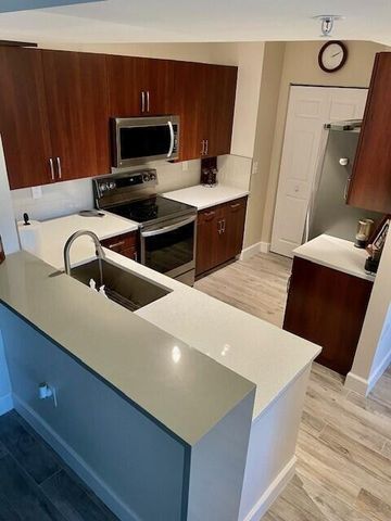 4907 Midtown Lane 1211, Palm Beach Gardens, FL 33418