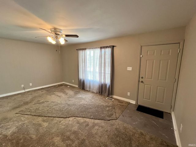 1104 Larch Lane, Fort Wayne, IN 46825