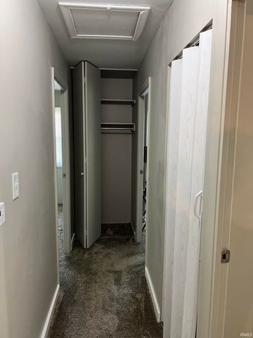 1104 Larch Lane, Fort Wayne, IN 46825