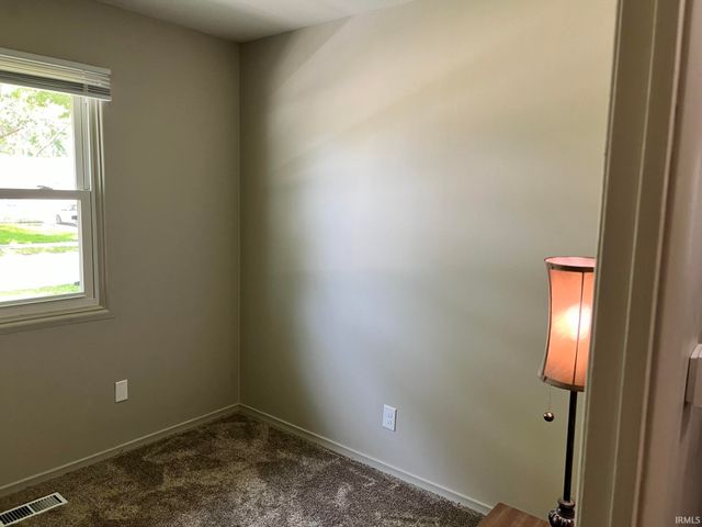 1104 Larch Lane, Fort Wayne, IN 46825