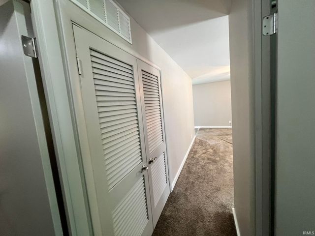 1104 Larch Lane, Fort Wayne, IN 46825