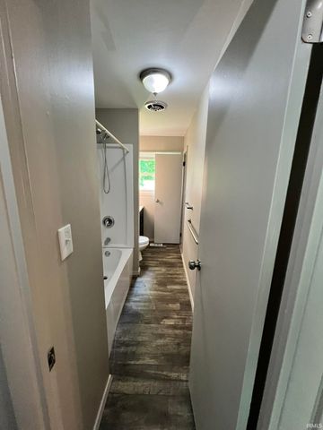 1104 Larch Lane, Fort Wayne, IN 46825