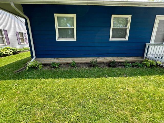 1104 Larch Lane, Fort Wayne, IN 46825