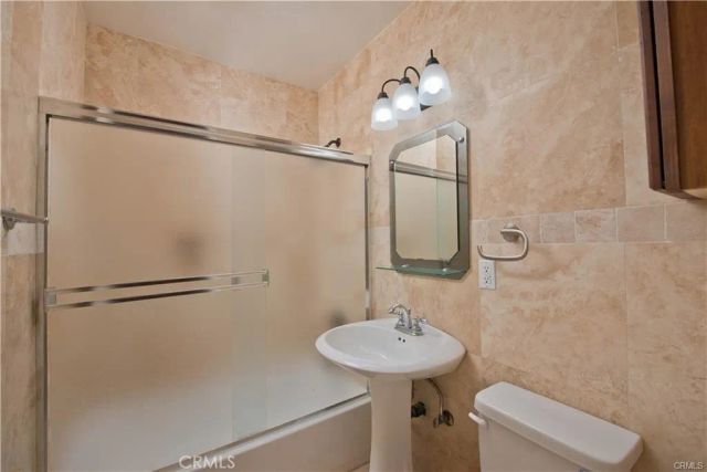 17404 Martha Street, Encino, CA 91316