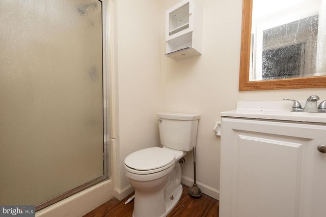 215 N 23RD ST, Philadelphia, PA 19103