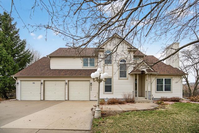 8057 Garfield Street NE, Spring Lake Park, MN 55432