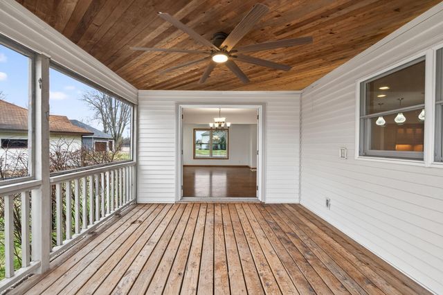 8057 Garfield Street NE, Spring Lake Park, MN 55432