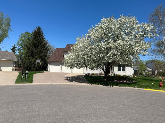 8057 Garfield Street NE, Spring Lake Park, MN 55432