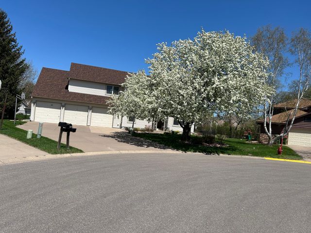 8057 Garfield Street NE, Spring Lake Park, MN 55432