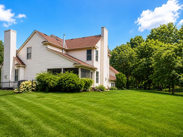 8057 Garfield Street NE, Spring Lake Park, MN 55432