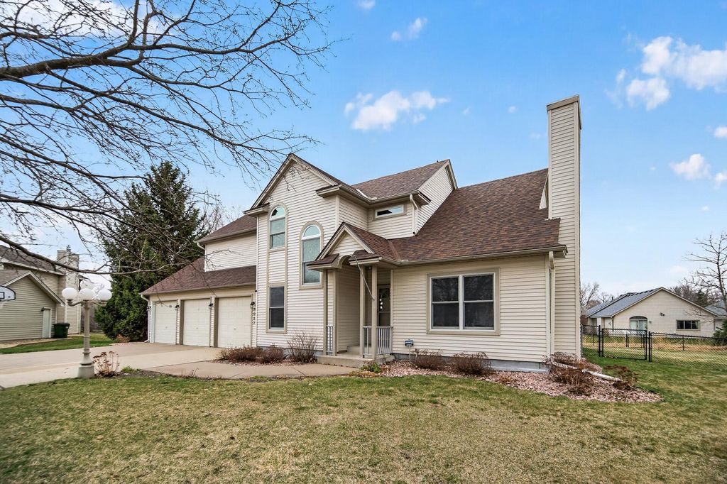 8057 Garfield Street NE, Spring Lake Park, MN 55432