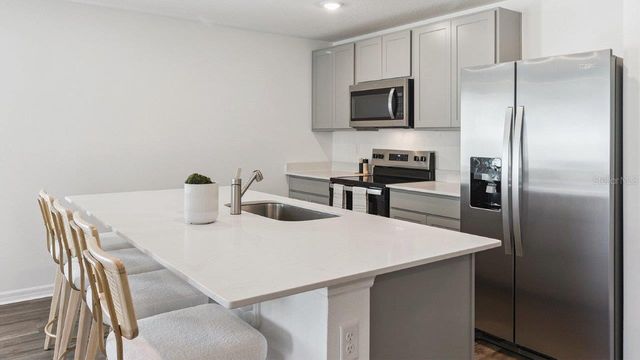 1115 AMBER WAVES COURT, Lake Wales, FL 33859