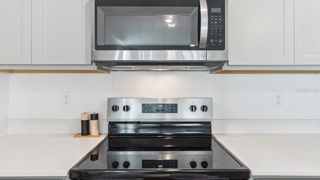 1115 AMBER WAVES COURT, Lake Wales, FL 33859