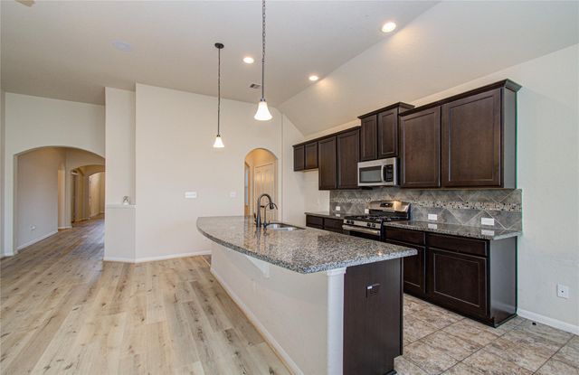 4815 Manila Bay Circle, Baytown, TX 77523