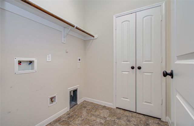 4815 Manila Bay Circle, Baytown, TX 77523