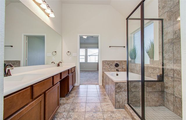 4815 Manila Bay Circle, Baytown, TX 77523