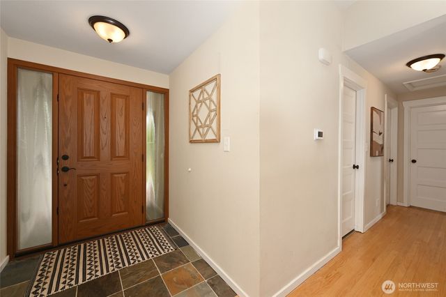 705 S 209th Street, Des Moines, WA 98198