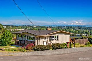 705 S 209th Street, Des Moines, WA 98198