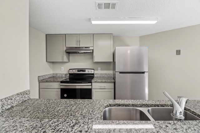 2625 Heathcote Drive 2605, Fort Pierce, FL 34982