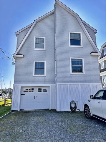 21 Atlantic Avenue, Groton, CT 06340