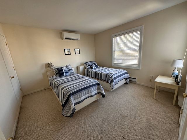 21 Atlantic Avenue, Groton, CT 06340