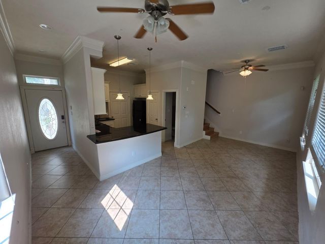 16020 Fountainview Drive 12, Montgomery, TX 77356