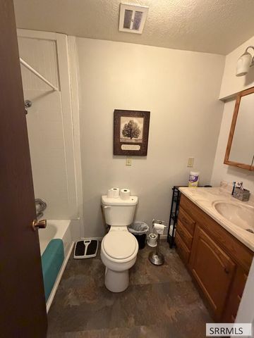 1607 S Fairway Drive, Pocatello, ID 83201