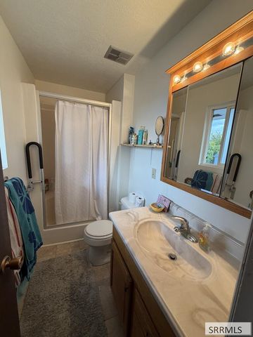 1607 S Fairway Drive, Pocatello, ID 83201
