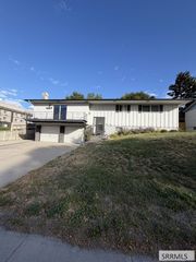 1607 S Fairway Drive, Pocatello, ID 83201