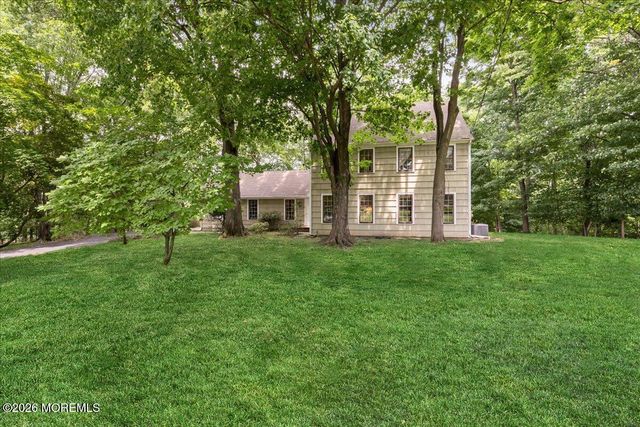 7 Windsor Terrace, Holmdel, NJ 07733