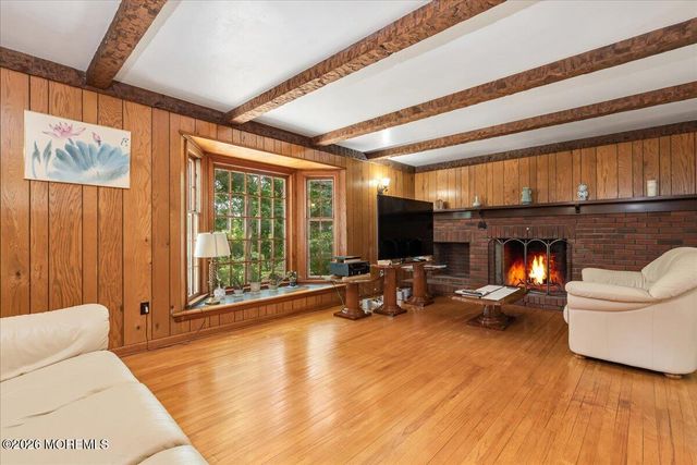 7 Windsor Terrace, Holmdel, NJ 07733