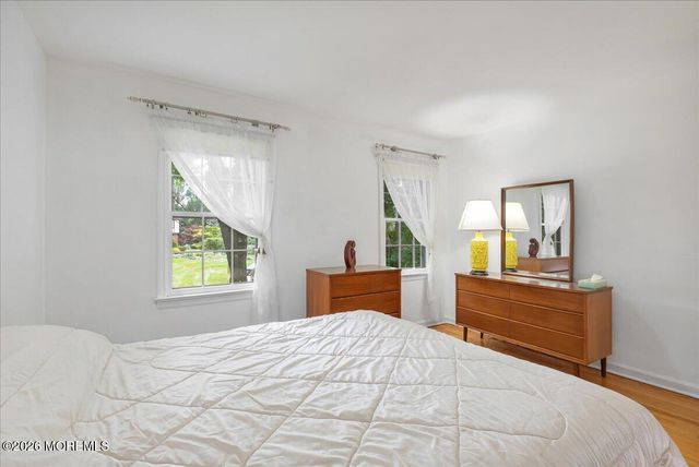 7 Windsor Terrace, Holmdel, NJ 07733