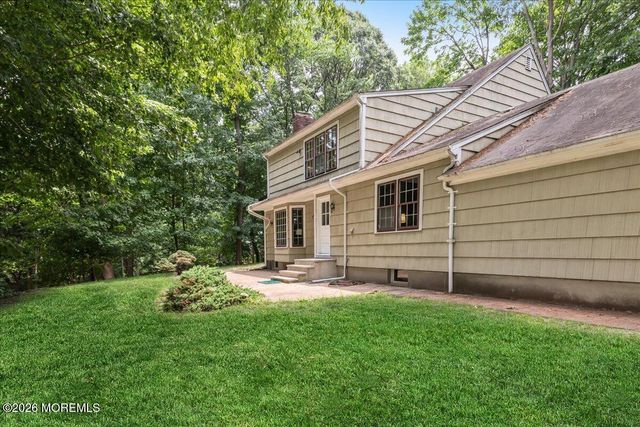 7 Windsor Terrace, Holmdel, NJ 07733
