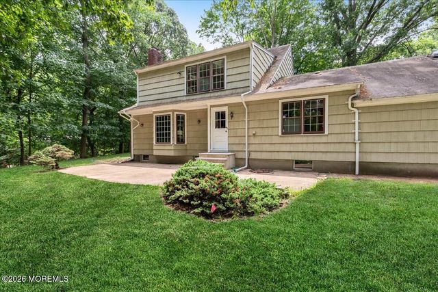 7 Windsor Terrace, Holmdel, NJ 07733