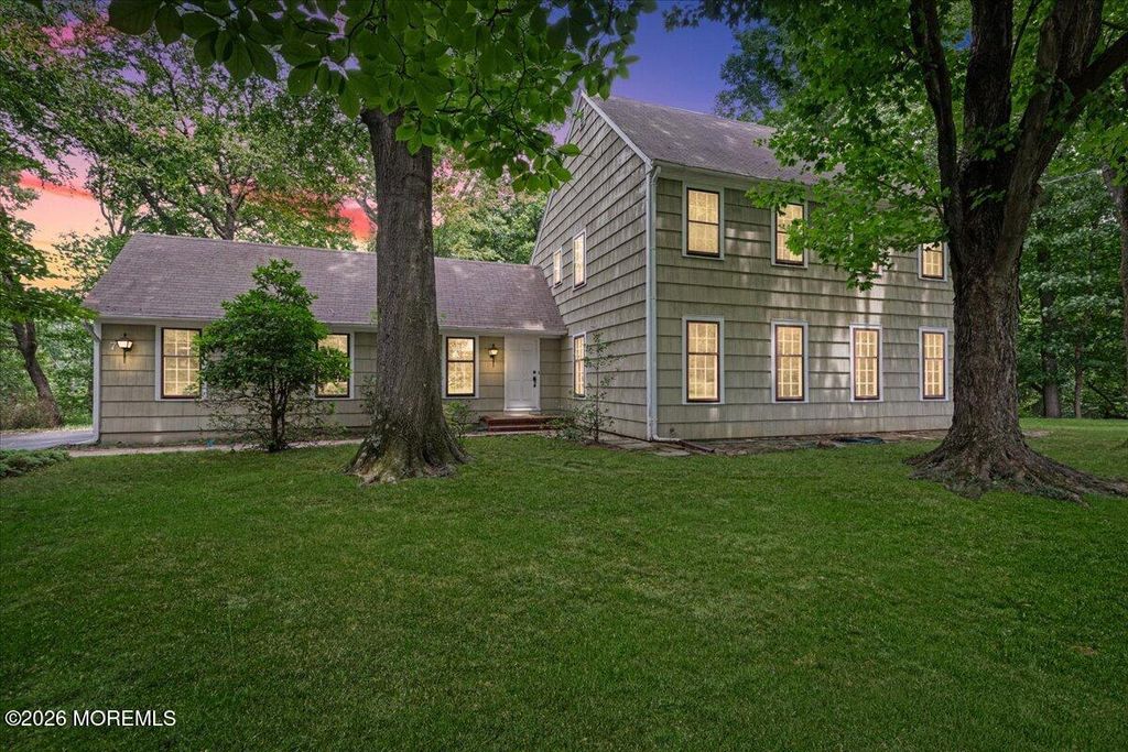 7 Windsor Terrace, Holmdel, NJ 07733