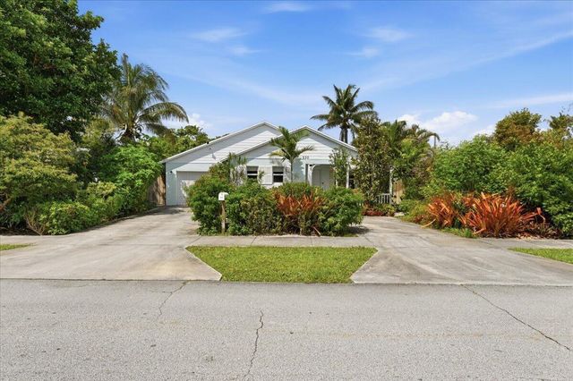 530 NE 3rd Avenue NE, Delray Beach, FL 33444