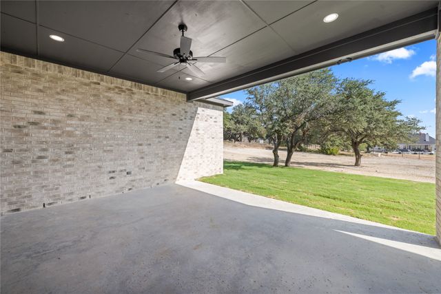 221 Oak Meadow Lane, Weatherford, TX 76085