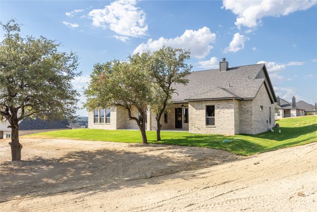 221 Oak Meadow Lane, Weatherford, TX 76085