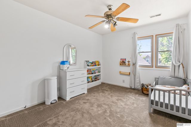 13734 Hillsborough Drive, Omaha, NE 68164