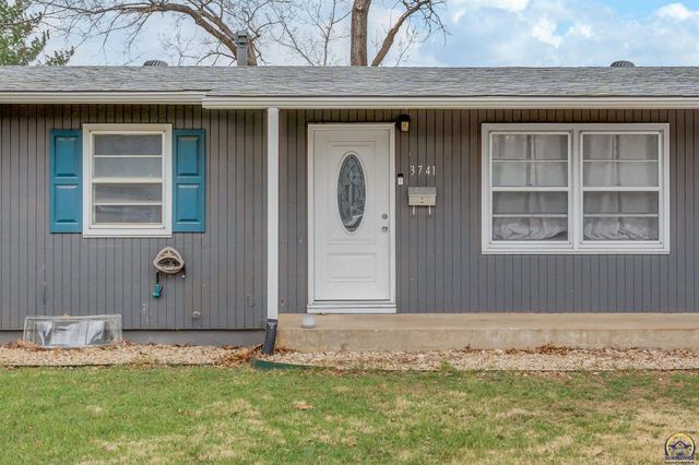 3741 SE Truman AVE, Topeka, KS 66609